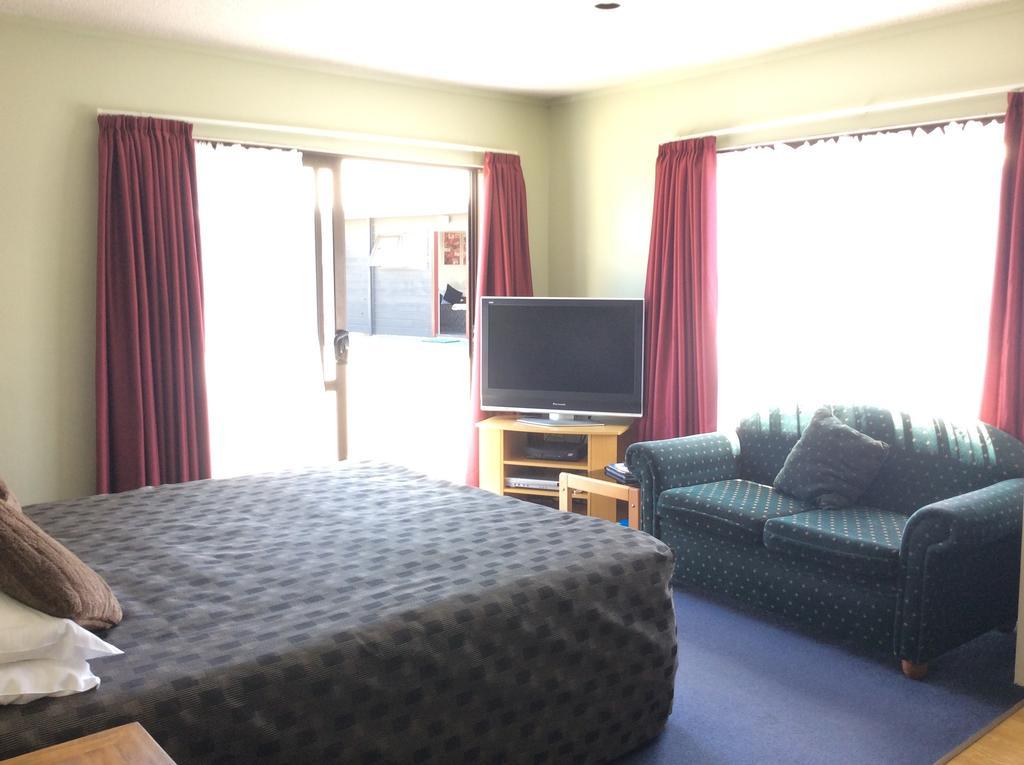Asure Kapiti Court Motel Парапарауму Екстериор снимка