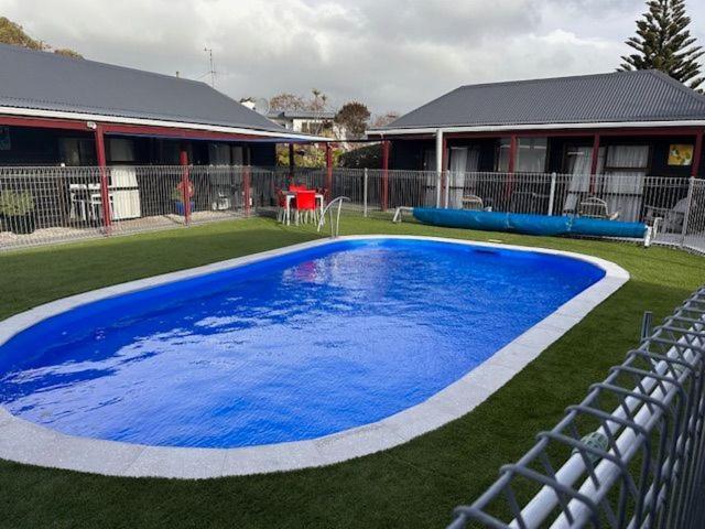 Asure Kapiti Court Motel Парапарауму Екстериор снимка